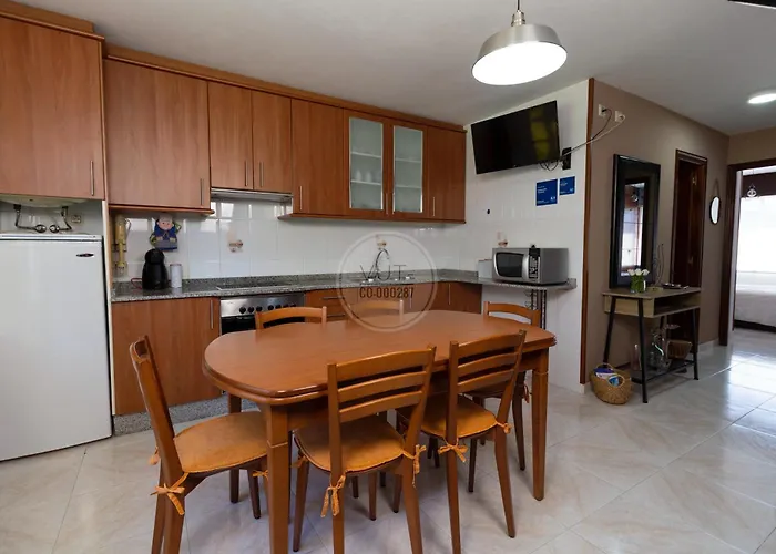 Apartamento Costero Ubicado En Sardineiro